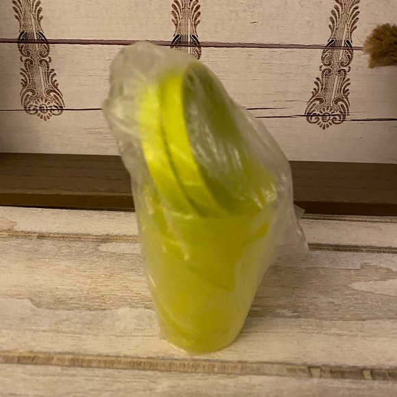 Tupperware Midgets Tumblers (set of 2) NEW - Picture 1 of 3